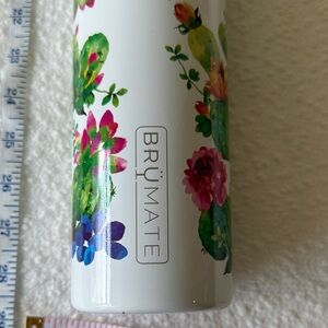 BrüMate Floral Cactus Drink/wine container